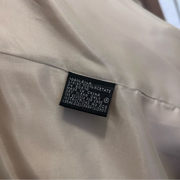 Vintage 100% Silk Kasper Cream Suit. Size 10 - Picture 7 of 8